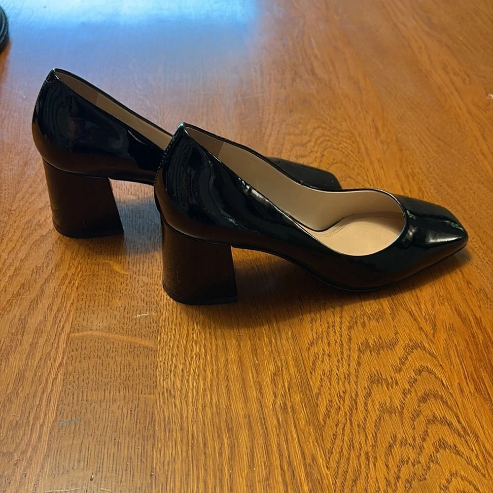 Marc Fisher chic black